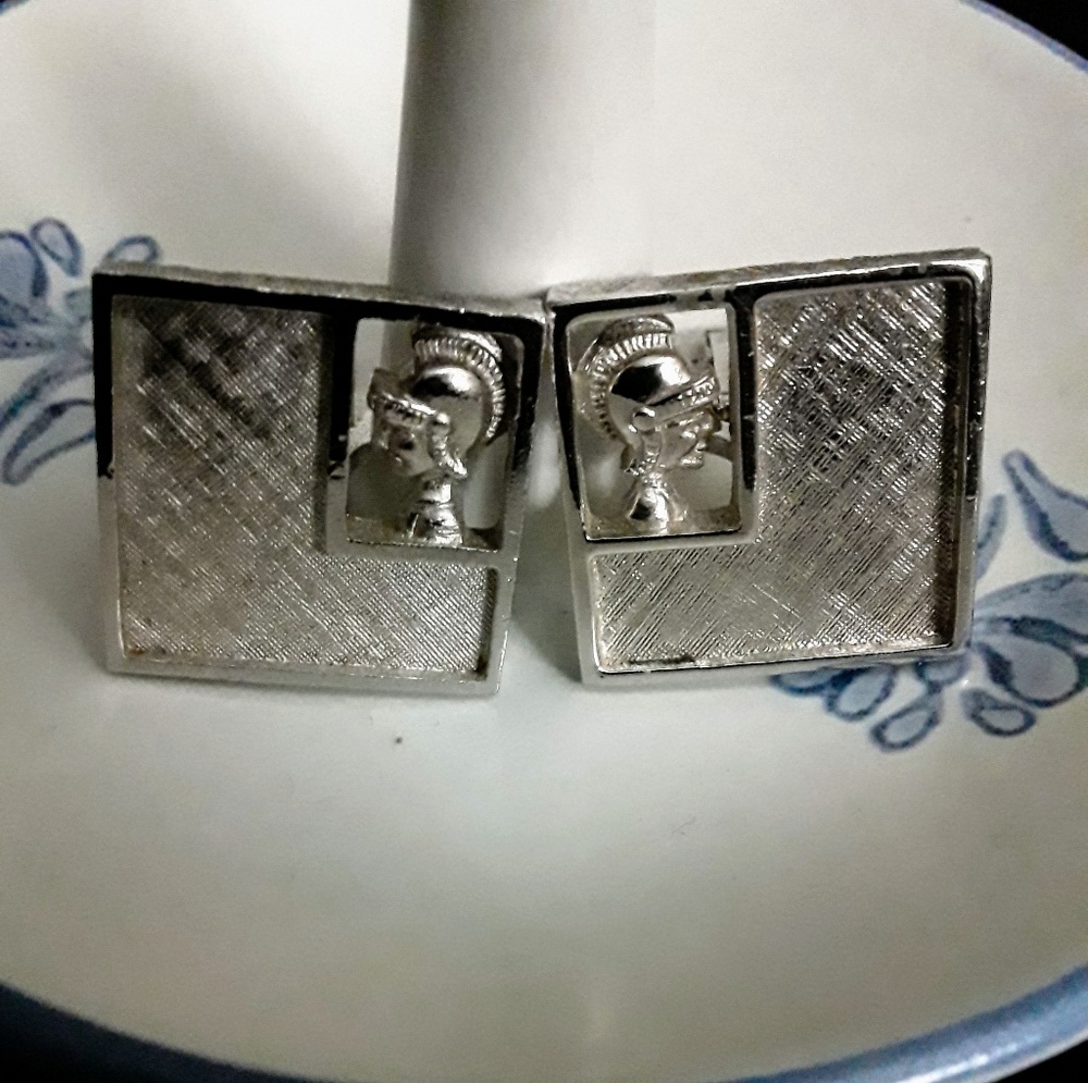 Men's Sarah Coventry Cuff Links